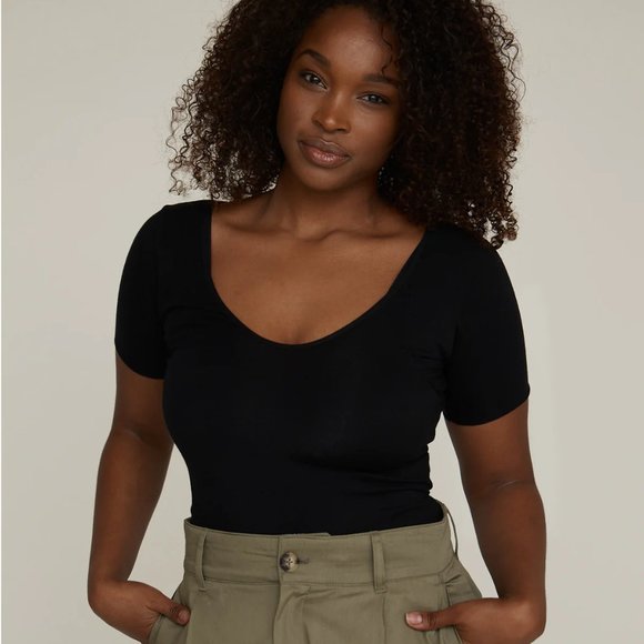 Numi Signature Undershirt - Picture 5 of 7